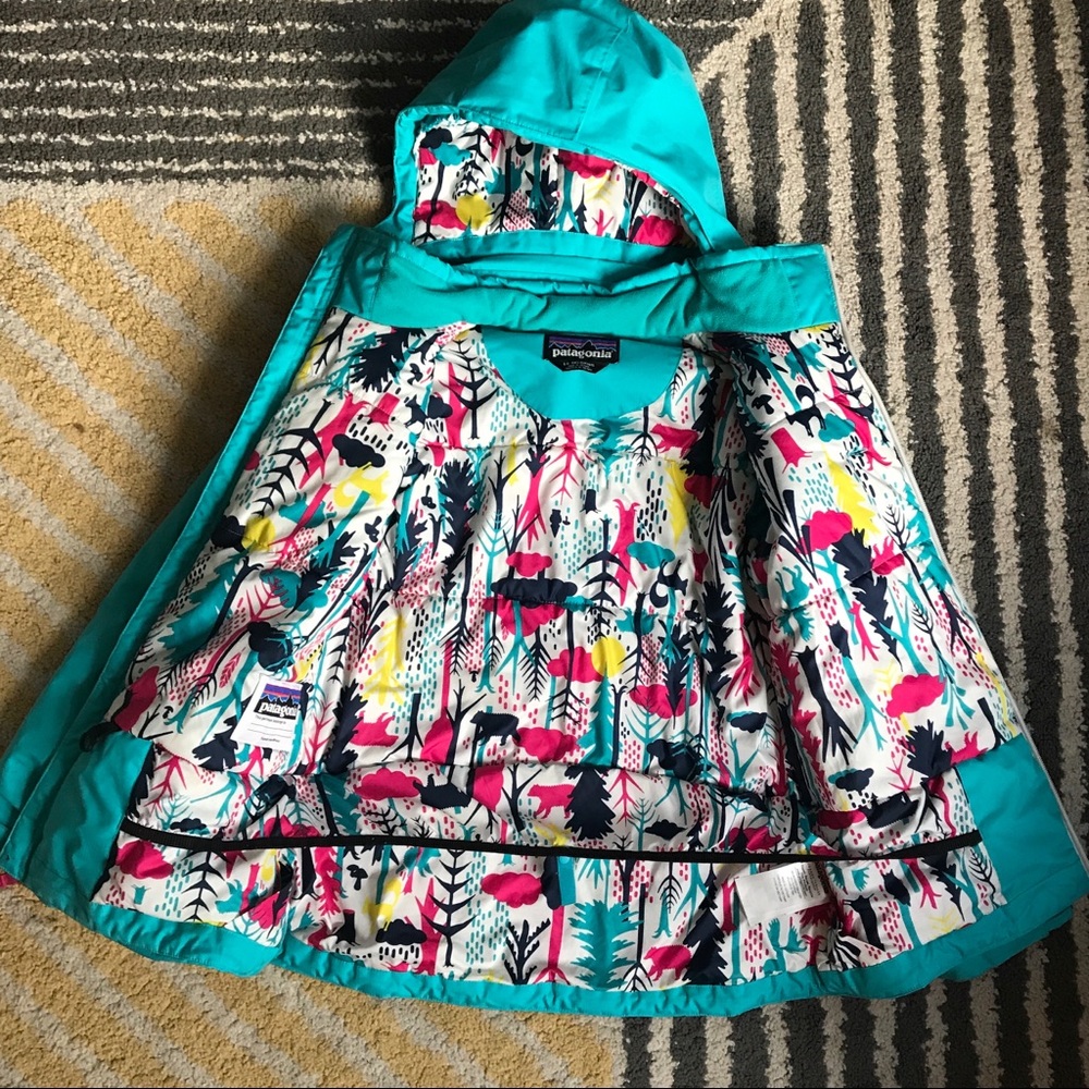 Patagonia Girls Insulated Snowboard/ski jacket